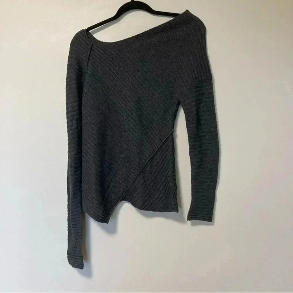 Free People wool blend ribbed grey  deconstructed sweater - Picture 1 of 6